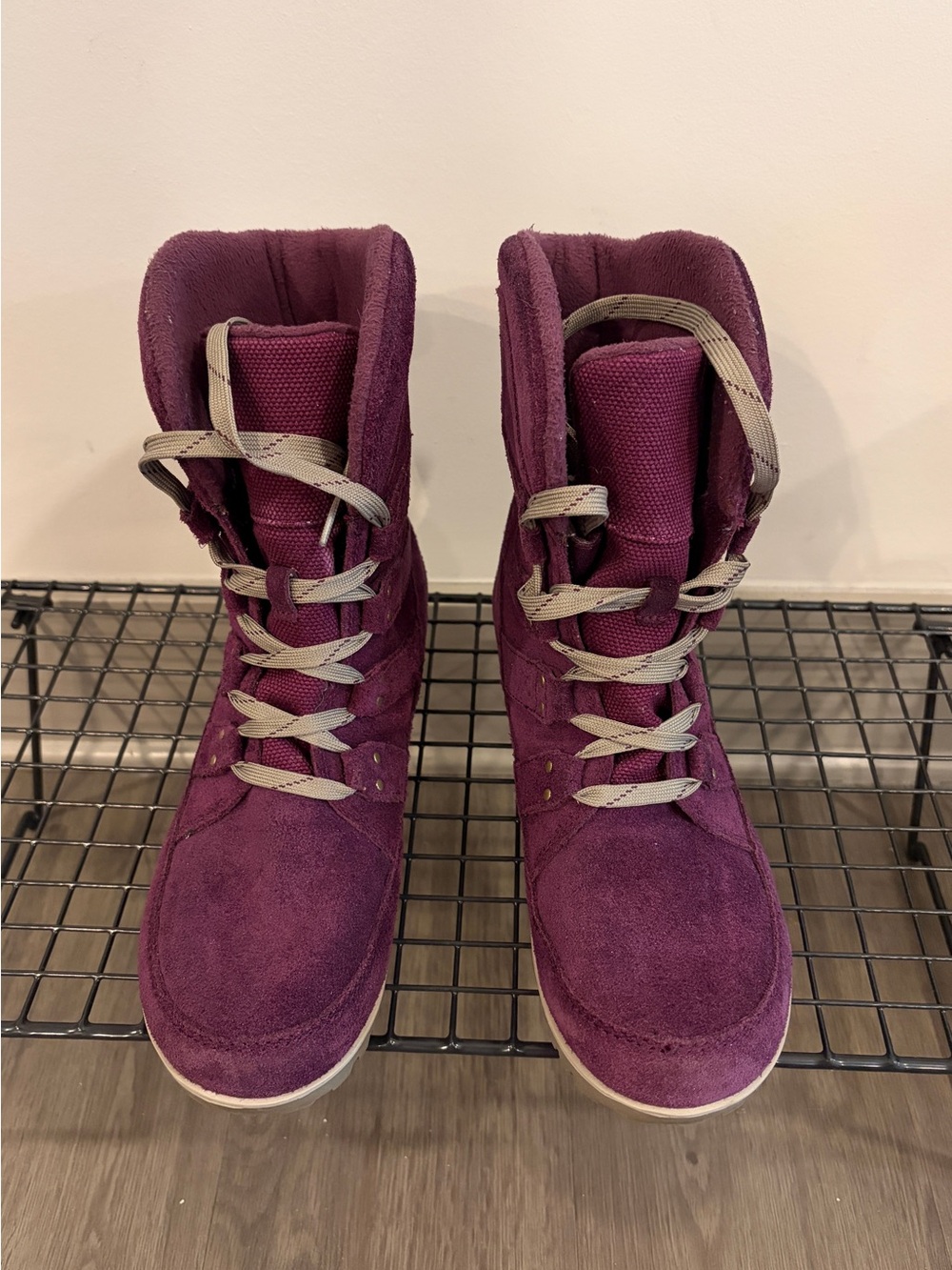 Sorel Women's Meadow Lace Waterproof Winter Purple Boots